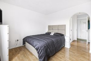 Bedroom- click for photo gallery